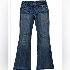 *Rock & Republic Retro BOHO Flared Leg Jeans